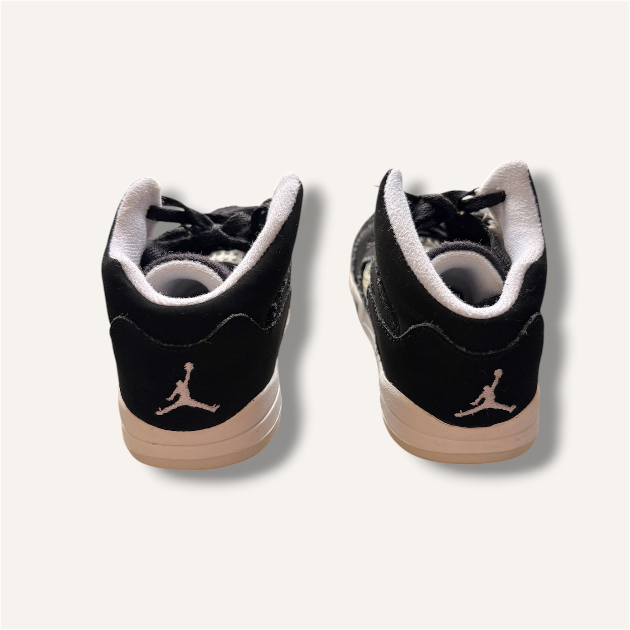 Jordan 5 Retro Oreo Sneakers (9C)