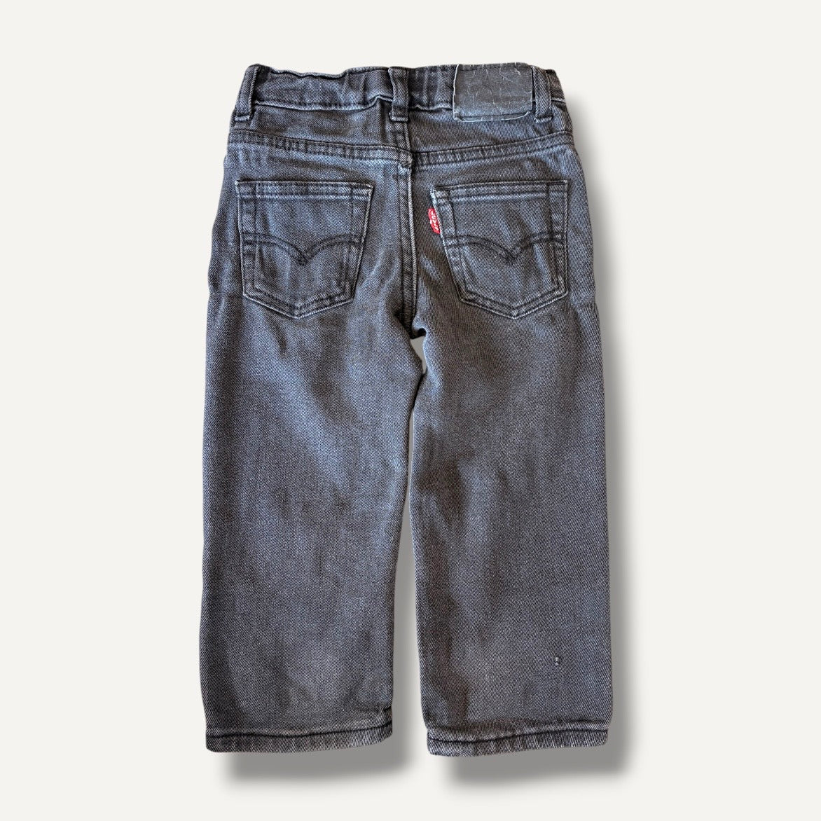 Levi Black Jeans 514 Straight legged (2T)