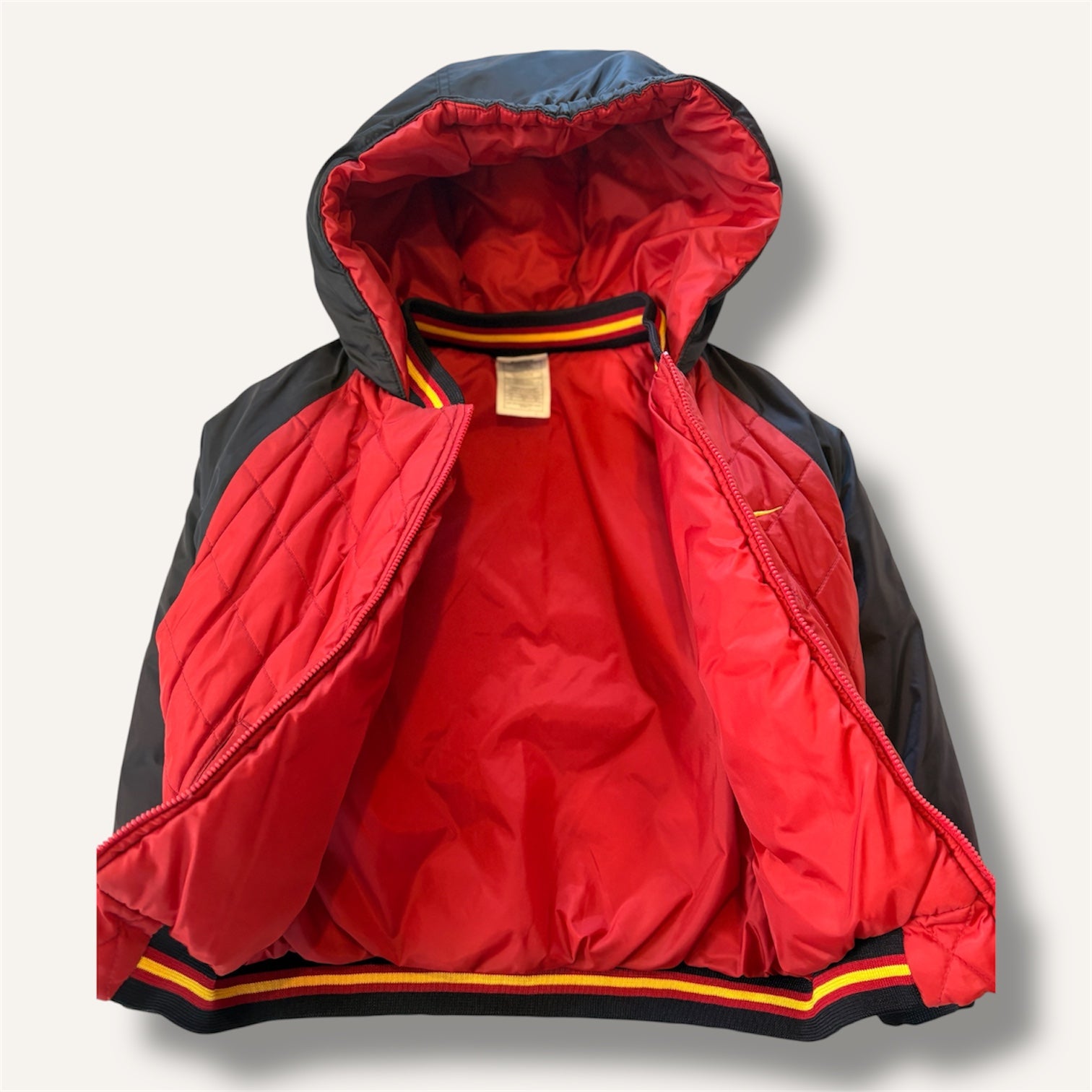 90's Red and Black Rare Quilt Style Puffer Jacket (5/6)