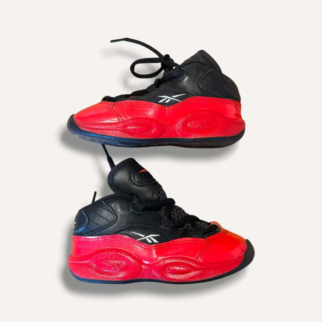 Black and Red Reebok Shoes (8C)