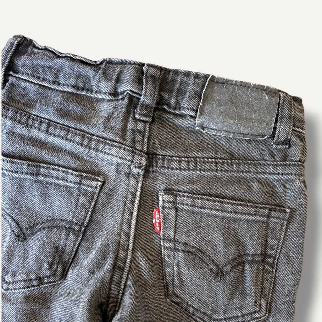 Levi Black Jeans 514 Straight legged (2T)
