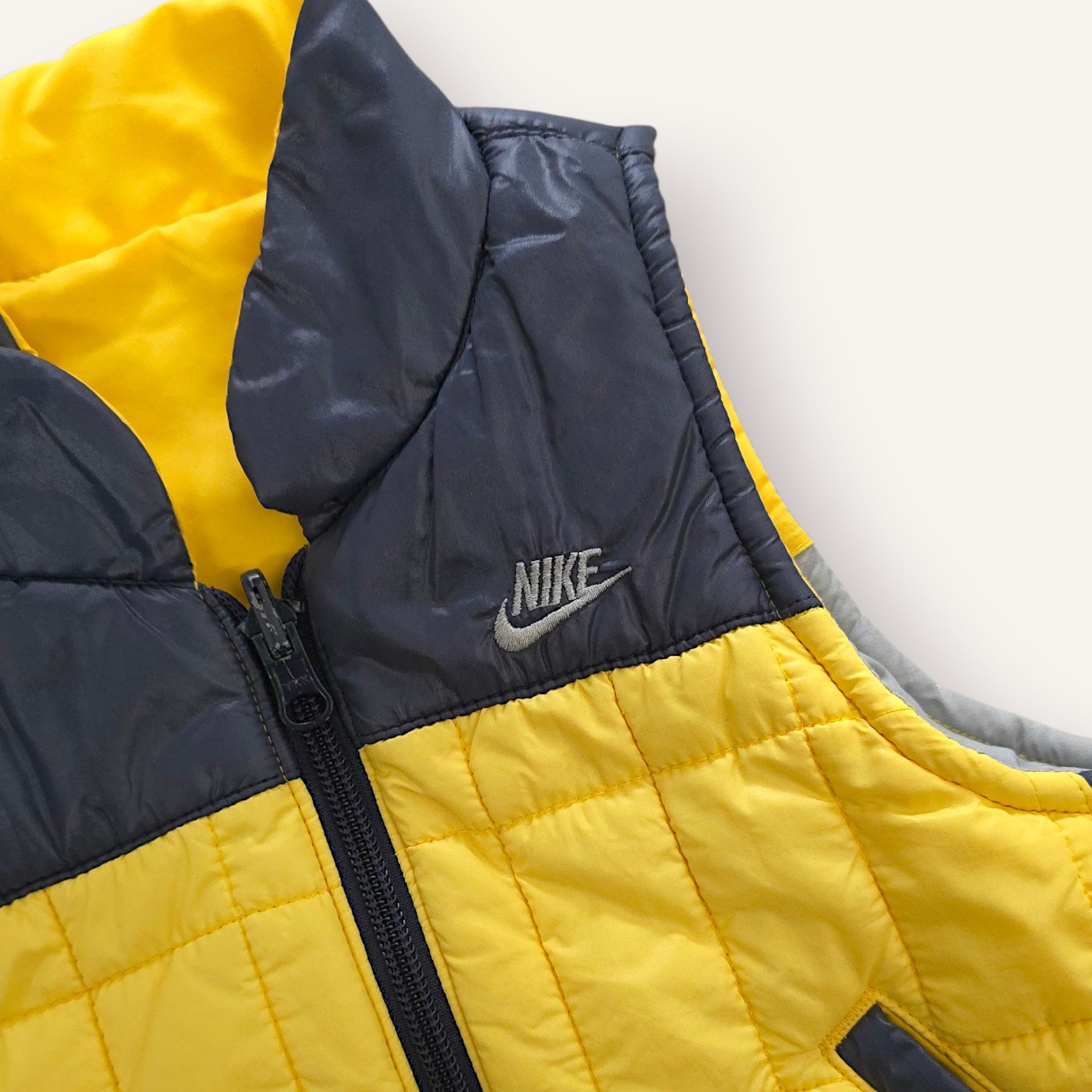 Y2K Nike Grey, Yellow and Navy Reversible Vest (3T)