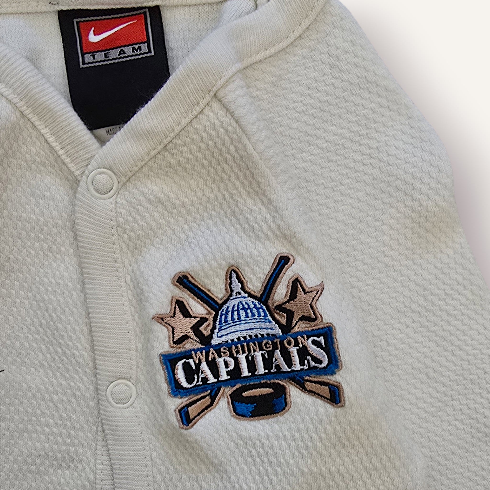 Vintage MLB Washington Capitals Nike Sports Onesie (18/24M)