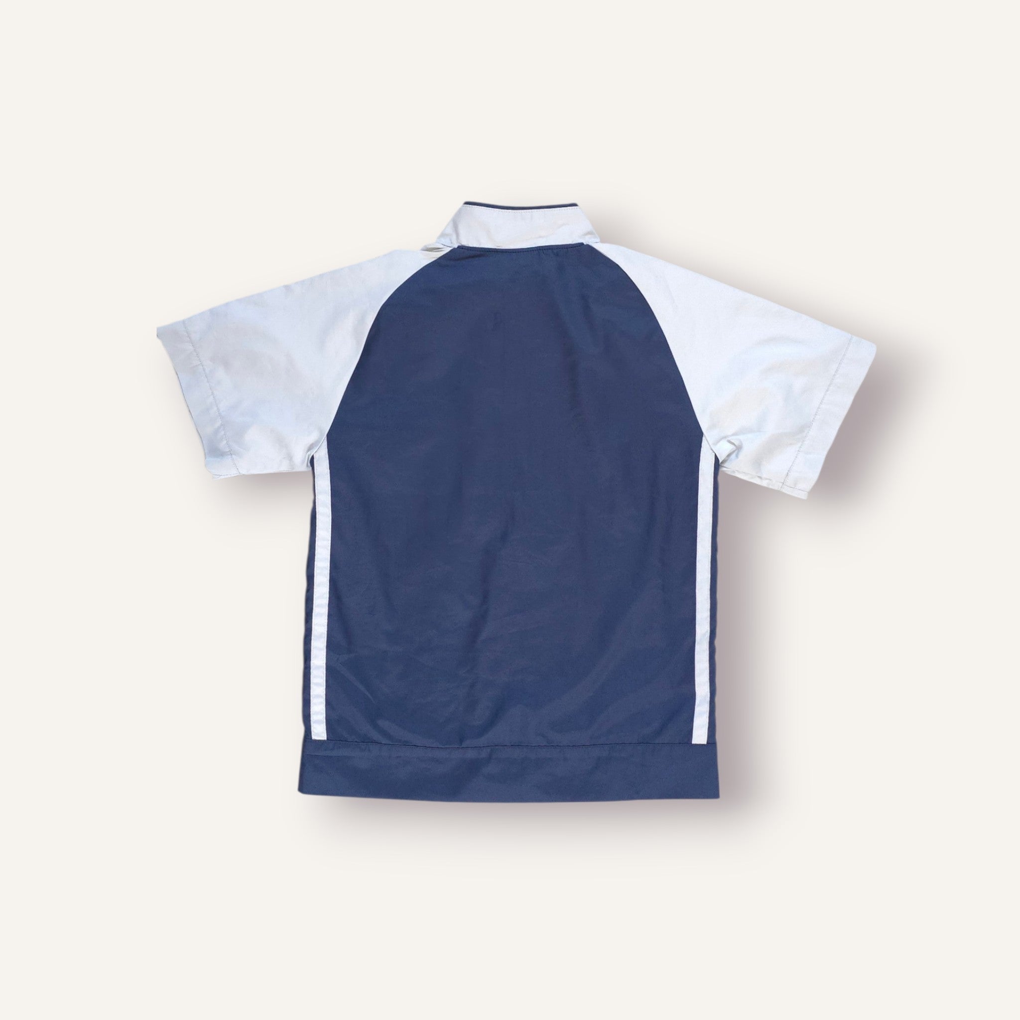 Y2K Navy and Silver Short Sleeved Nike Windbreaker (5)