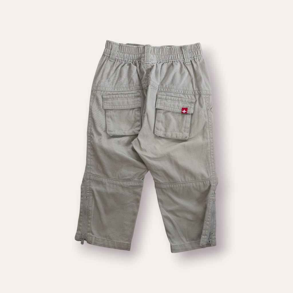 Y2K Nike Pants Grey w Red Branding (1-2)