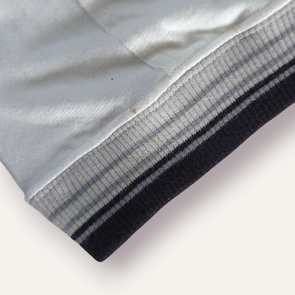 Y2K White and Black Girly Zippy Nike Top (3T)