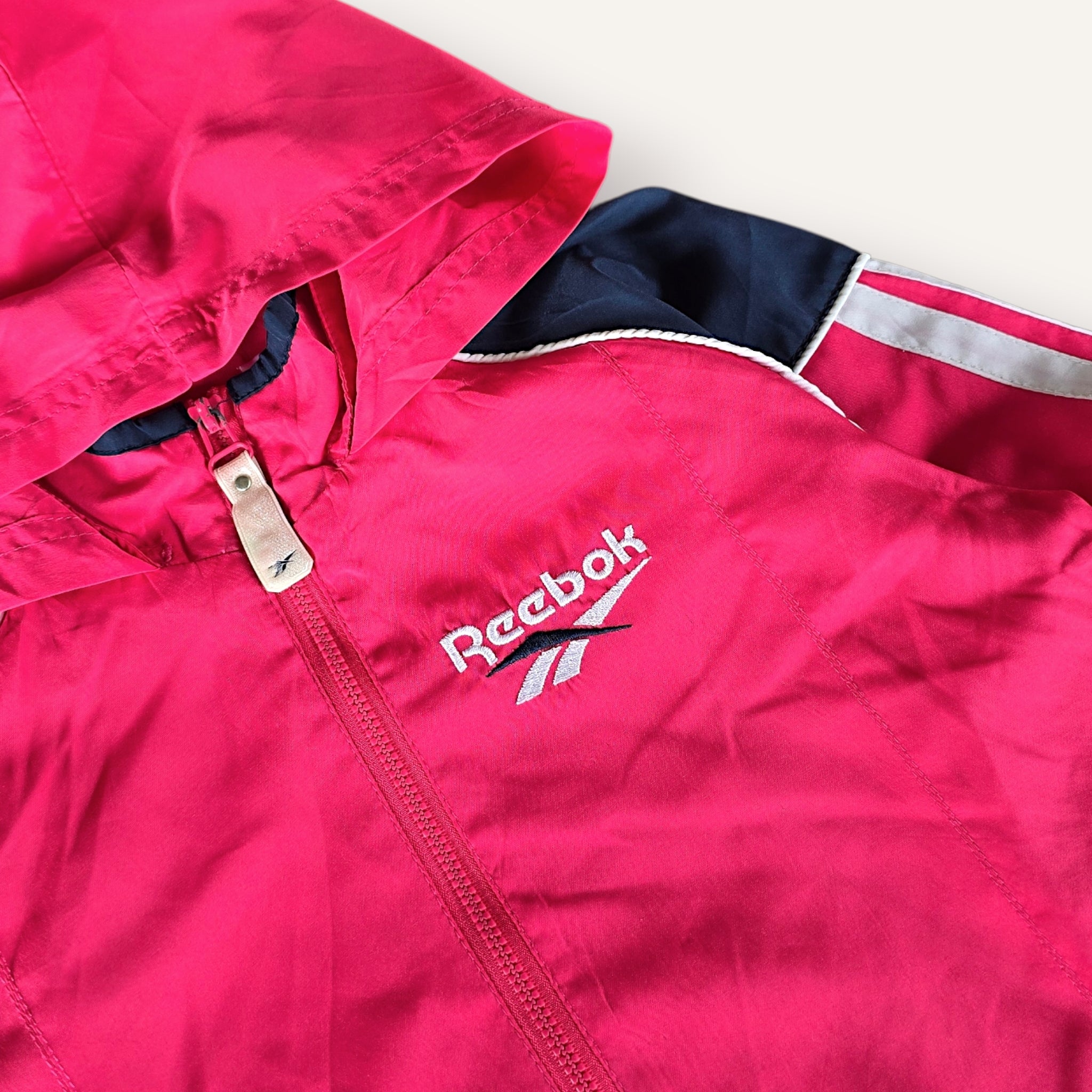 Vintage Reebok Magenta Windbreaker (5/6)
